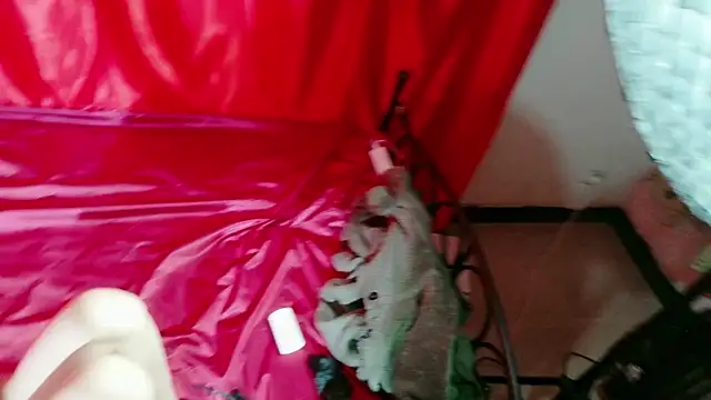 iohailong online show from November 2025 06:24:02 AM