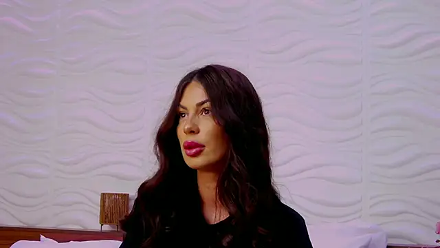 EvaRhea online show from September 2025 03:41:02 AM