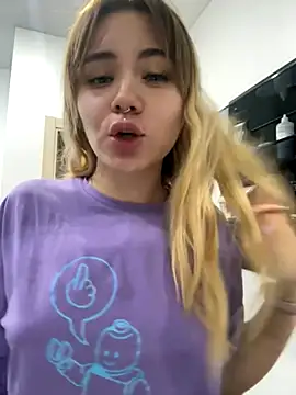 LunaMillie online show from October 2025 07:30:02 PM