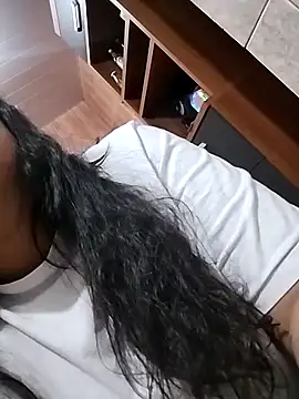 Snapshot of lauramartins7 chatting on January 2026 02:14:02 AM lauramartins7 online show from January 2026 02:14:02 AM