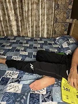 Snapshot of SIZZLER_1100 chatting on September 2025 09:09:02 PM SIZZLER 1100 online show from September 2025 09:09:02 PM