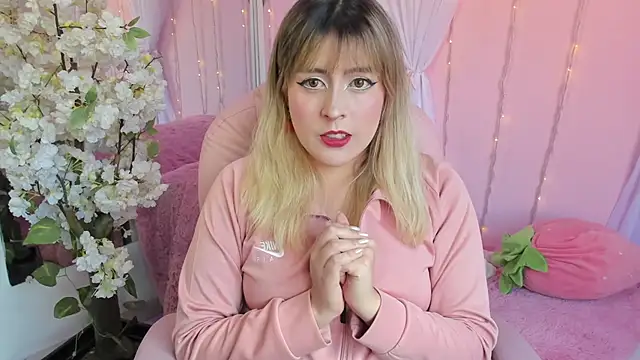 Jenny Wolridge  online show from February 2026 06:53:02 PM