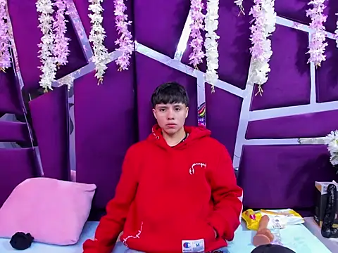 Bruno Cruzz online show from November 2025 02:21:01 AM