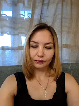 VeroLoverx online show from September 2025 03:11:01 PM