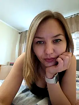 VeroLoverx online show from September 2025 12:08:02 PM