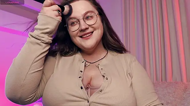 Alissa S online show from September 2025 04:40:02 PM