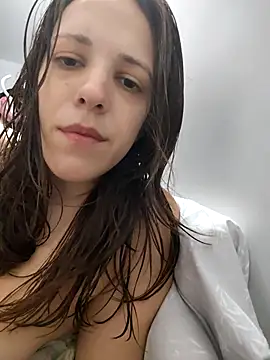 Snapshot of lauflor chatting on March 2026 11:47:02 AM lauflor online show from March 2026 11:47:02 AM