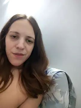 Snapshot of lauflor chatting on April 2026 07:58:02 PM lauflor online show from April 2026 07:58:02 PM