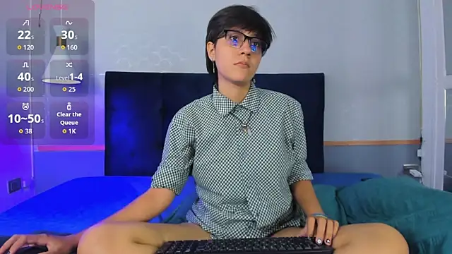 Tsuki Maru online show from October 2025 08:17:02 PM