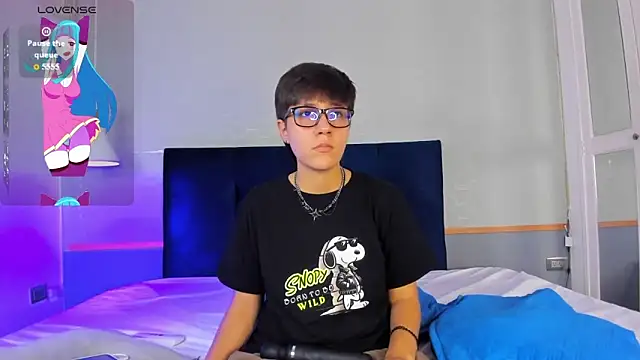 Tsuki Maru online show from November 2025 08:33:02 PM