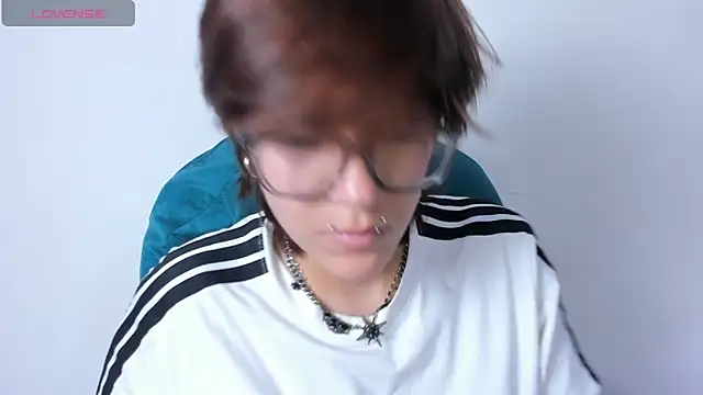 Tsuki Maru online show from April 2026 07:22:01 PM