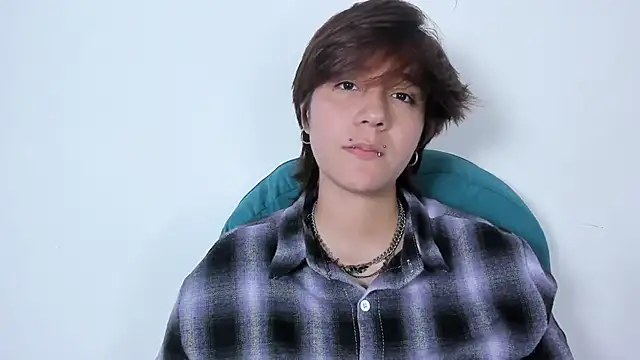 Tsuki Maru online show from April 2026 07:04:02 PM