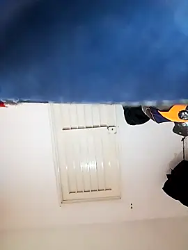 Snapshot of MackMacKenzie chatting on September 2025 12:43:02 AM MackMacKenzie online show from September 2025 12:43:02 AM