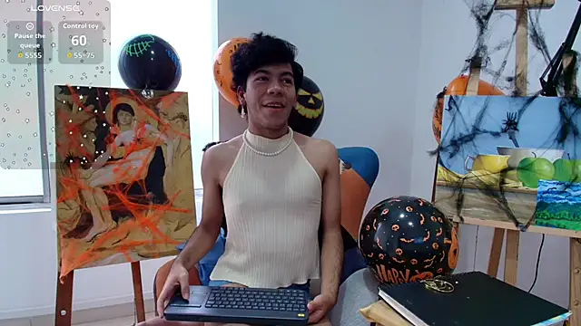 E R O S  online show from October 2025 07:43:01 PM