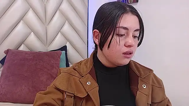 Vicluxxx online show from November 2025 12:36:02 PM