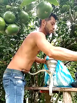 Snapshot of AlphaAlterX chatting on October 2025 09:46:01 PM AlphaAlterX online show from October 2025 09:46:01 PM