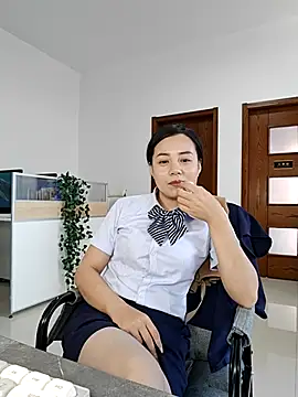 bingxin- online show from October 2025 04:57:02 AM