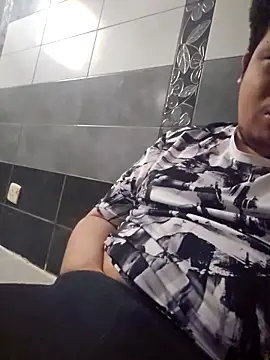 Snapshot of jedoo1213 chatting on October 2025 09:05:02 AM jedoo1213 online show from October 2025 09:05:02 AM