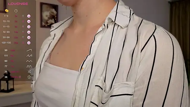 JuliannaWenger online show from September 2025 05:23:02 PM