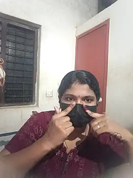 swetha01430 online show from October 2025 05:21:02 PM