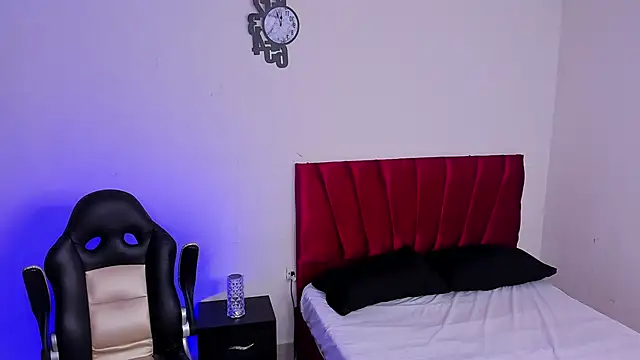 Snapshot of john_mystic chatting on January 2026 01:40:01 AM john mystic online show from January 2026 01:40:01 AM