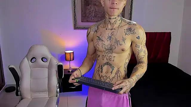 Snapshot of john_mystic chatting on February 2026 01:21:02 AM john mystic online show from February 2026 01:21:02 AM