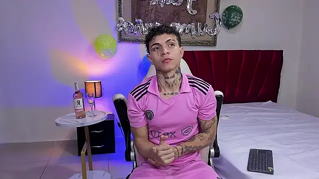 Snapshot of john_mystic chatting on February 2026 12:30:02 AM john mystic online show from February 2026 12:30:02 AM