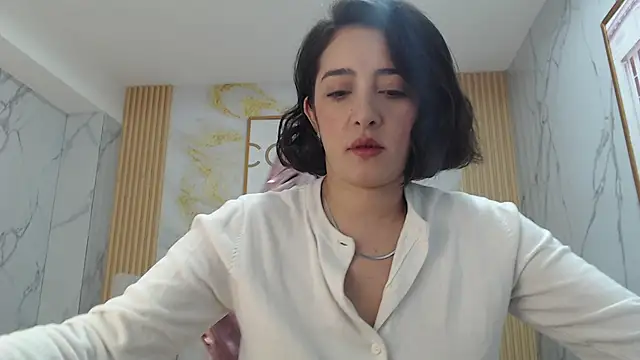 sara lopez s online show from September 2025 01:12:02 PM