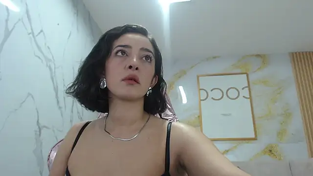 sara lopez s online show from September 2025 01:38:02 PM