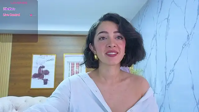 Snapshot of sara_lopez_s chatting on June 2026 01:45:02 PM sara lopez s online show from June 2026 01:45:02 PM