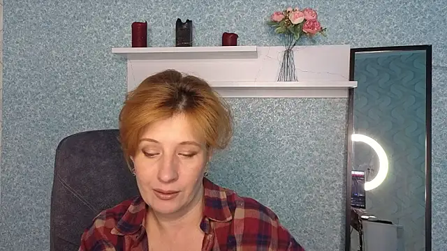 Snapshot of Elannaria chatting on September 2025 02:44:02 PM Elannaria online show from September 2025 02:44:02 PM