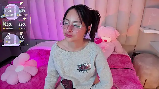 Annie  2 online show from December 2025 03:04:02 AM