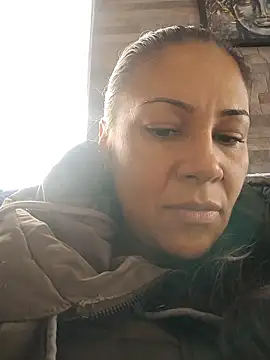 KittyHoleshot87 online show from February 2026 02:46:01 PM