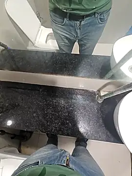 Snapshot of Gamecoc chatting on October 2025 08:18:01 AM Gamecoc online show from October 2025 08:18:01 AM