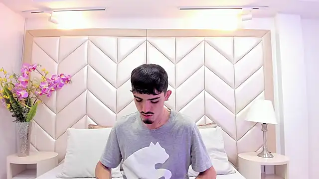 NikoStone  online show from September 2025 01:50:01 AM