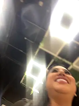 Snapshot of Sophie_Dreamss chatting on September 2025 08:20:02 PM Sophie Dreamss online show from September 2025 08:20:02 PM