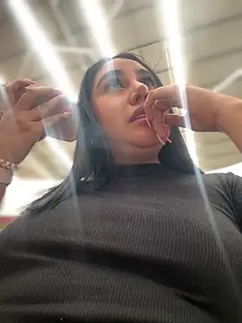 Snapshot of Sophie_Dreamss chatting on October 2025 08:17:02 PM Sophie Dreamss online show from October 2025 08:17:02 PM