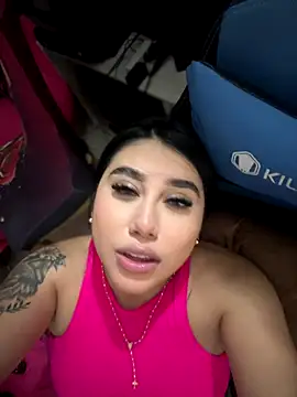 Snapshot of Sophie_Dreamss chatting on December 2025 09:24:02 PM Sophie Dreamss online show from December 2025 09:24:02 PM