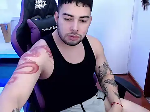 baby mateo online show from November 2025 11:42:02 PM