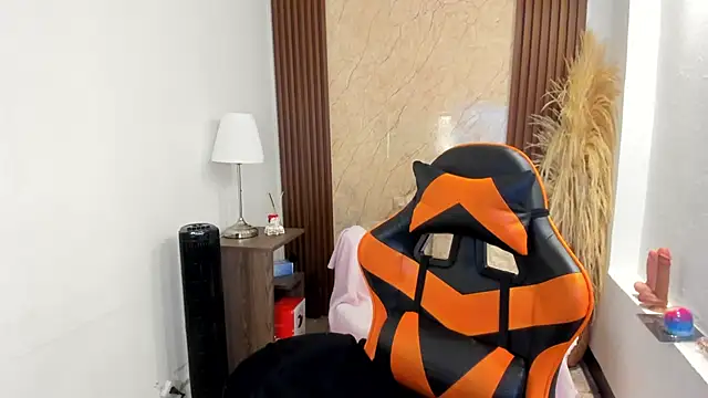 Thais kim online show from March 2026 05:42:02 PM