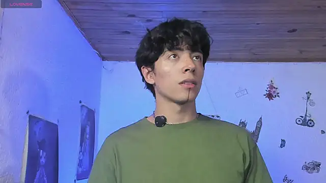 Dani Lips  online show from September 2025 10:45:01 PM