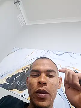 Snapshot of LuciousLyon chatting on November 2025 09:04:01 PM LuciousLyon online show from November 2025 09:04:01 PM