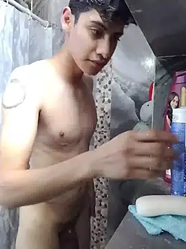 aispuro8505 online show from April 2026 05:12:02 PM