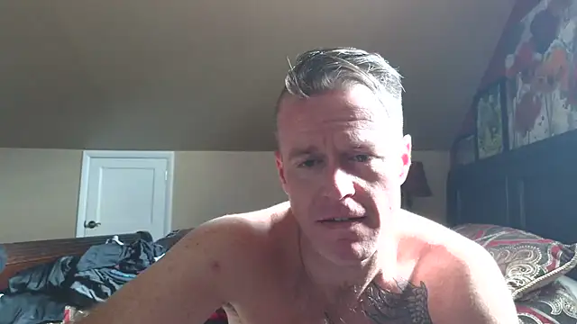DILFiGuess11 online show from May 2026 08:50:02 PM