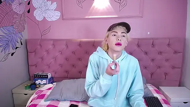 Aaron Fordd online show from December 2025 12:43:01 PM