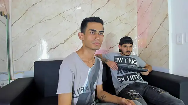 Snapshot of Golldens_Dreamss chatting on September 2025 03:38:02 AM Golldens Dreamss online show from September 2025 03:38:02 AM