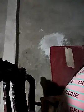 may-squirl online show from October 2025 03:23:02 PM