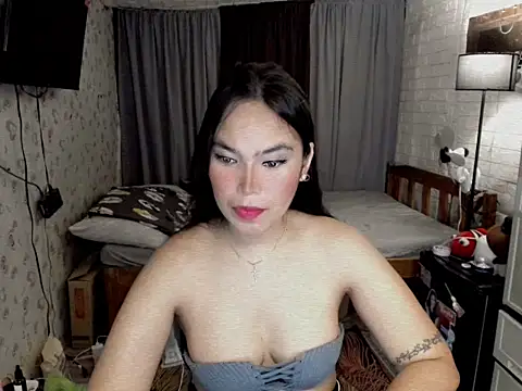 awesomegurl21 online show from October 2025 04:32:01 AM