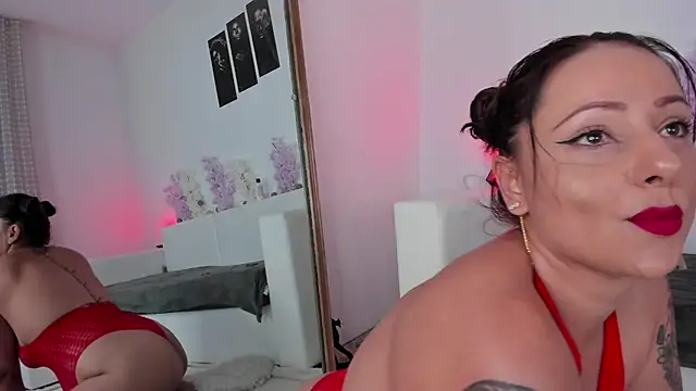 HoneyKissy online show from October 2025 04:02:02 AM