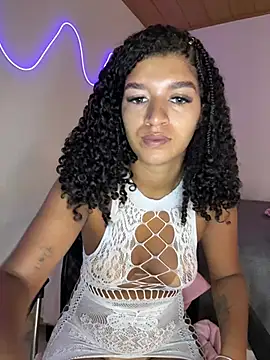 larajuli online show from March 2026 01:49:02 PM